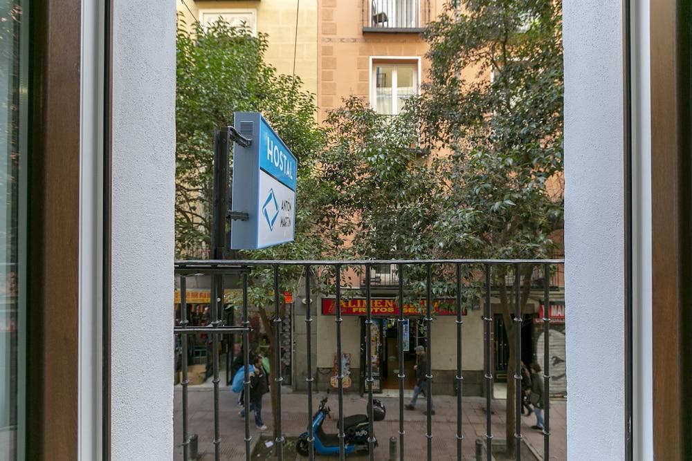Hostal Anton Martin Madrid Eksteriør billede